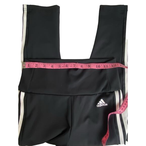 Adidas Three Stripe Cropped High Rise Leggings Like New Condition Size Small - Picture 4 of 8